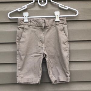 Chaps girls khaki bermuda short  $5/25